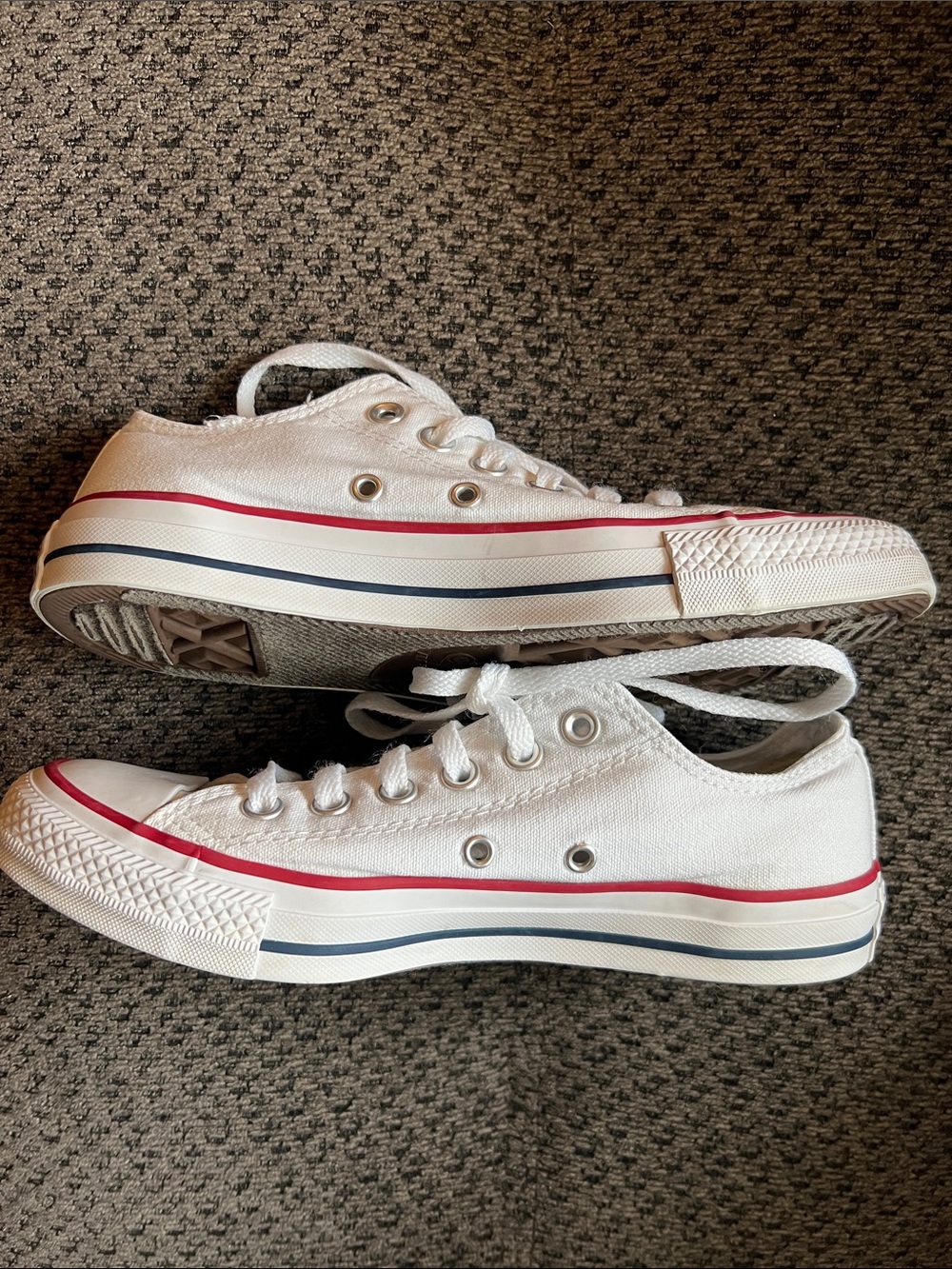 Converse White Low Top Sneakers with Red and Navy Stripe Sz. 7.5 womens - Picture 4 of 8